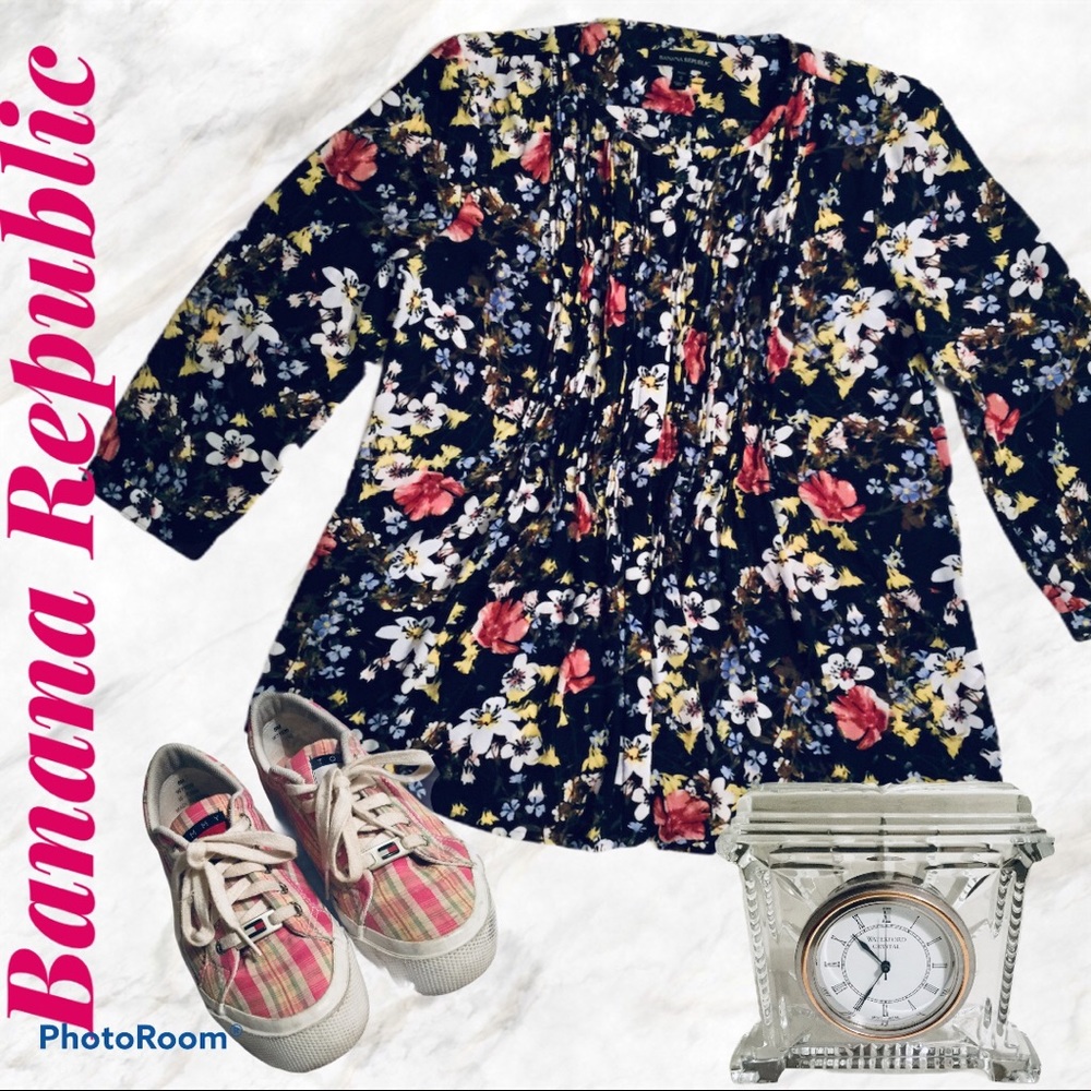 Banana Republic Floral Ruffled Long Sleeve Top. - Picture 3 of 4